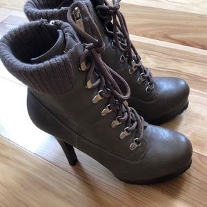 Jennifer Lopez  booties